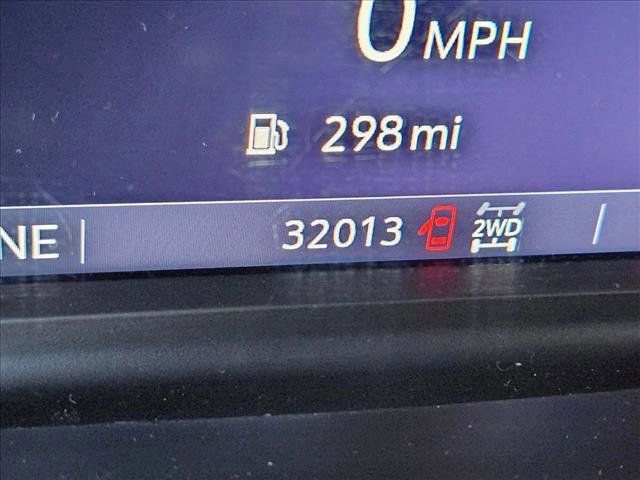 Used 2022 Chevrolet Silverado 3500 LT w/ Convenience Package image 10