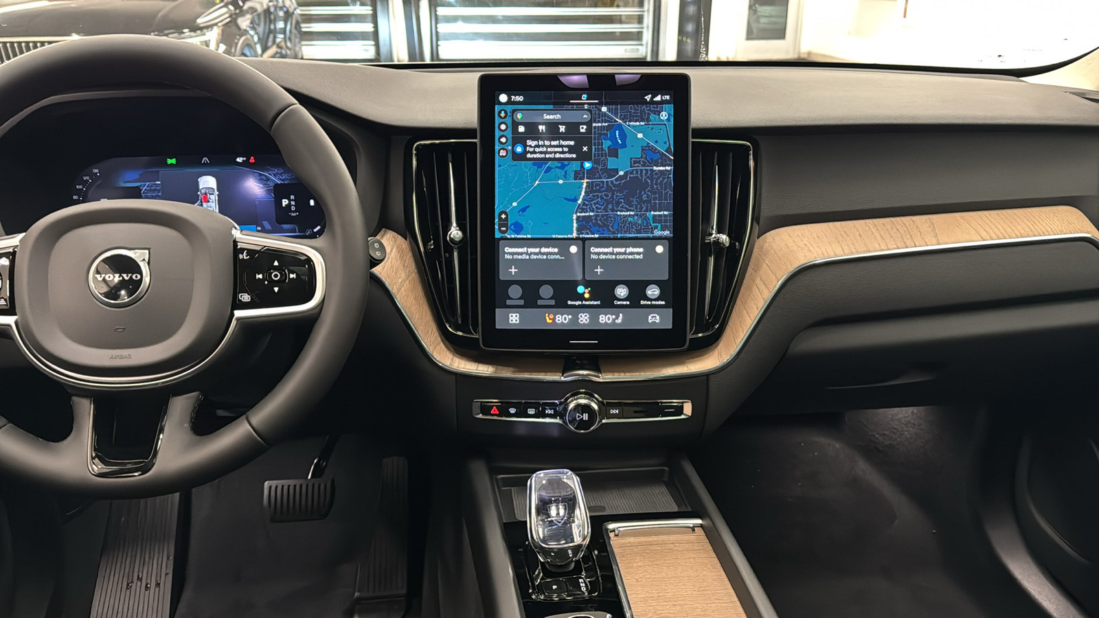 New 2026 Volvo XC60 B5 Plus w/ Climate Package AWD/4WD image 11