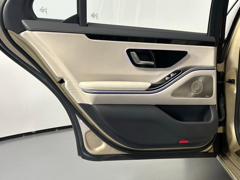 Used 2022 Mercedes-Benz S 500 4MATIC image 14