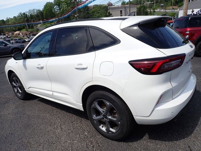 Used 2024 Ford Escape ST-Line w/ Tech Pack #1 AWD/4WD image 4