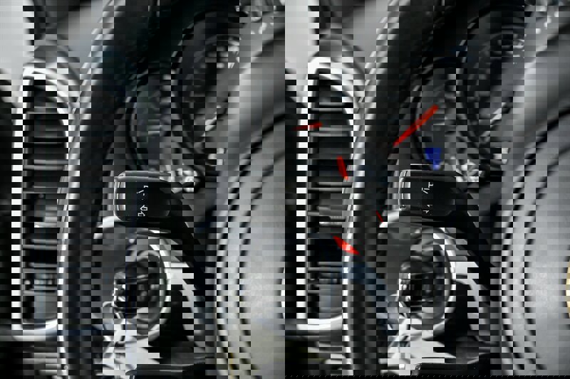 Used 2014 Porsche Cayenne Platinum Edition image 27