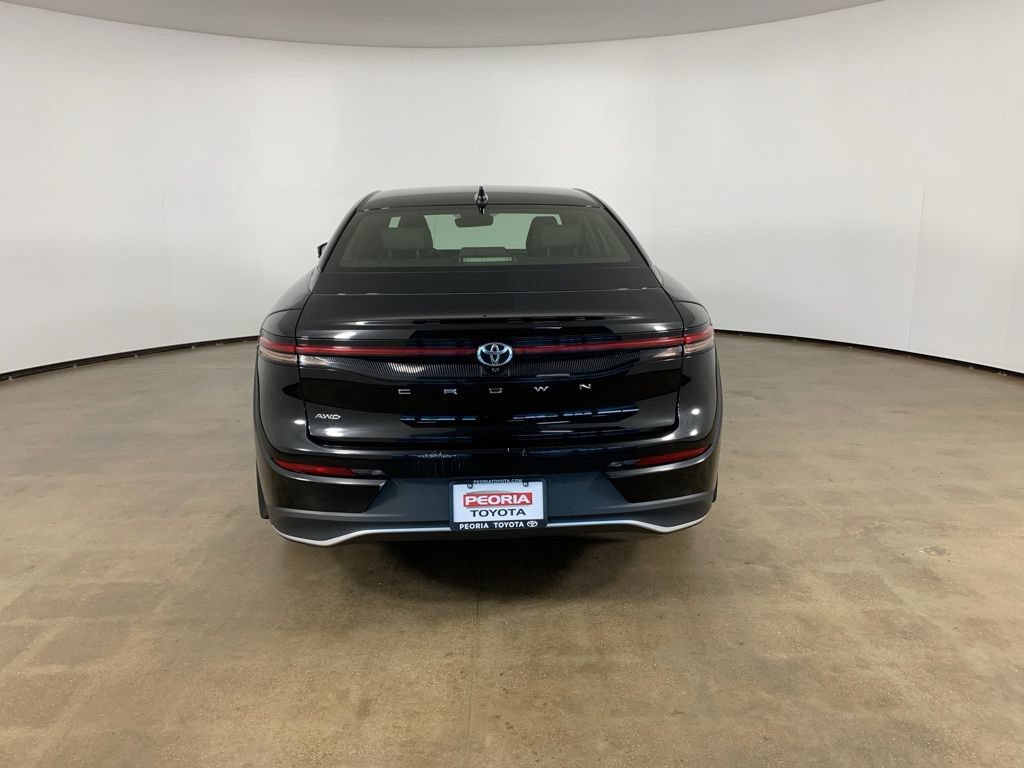 Used 2023 Toyota Crown AWD/4WD image 10