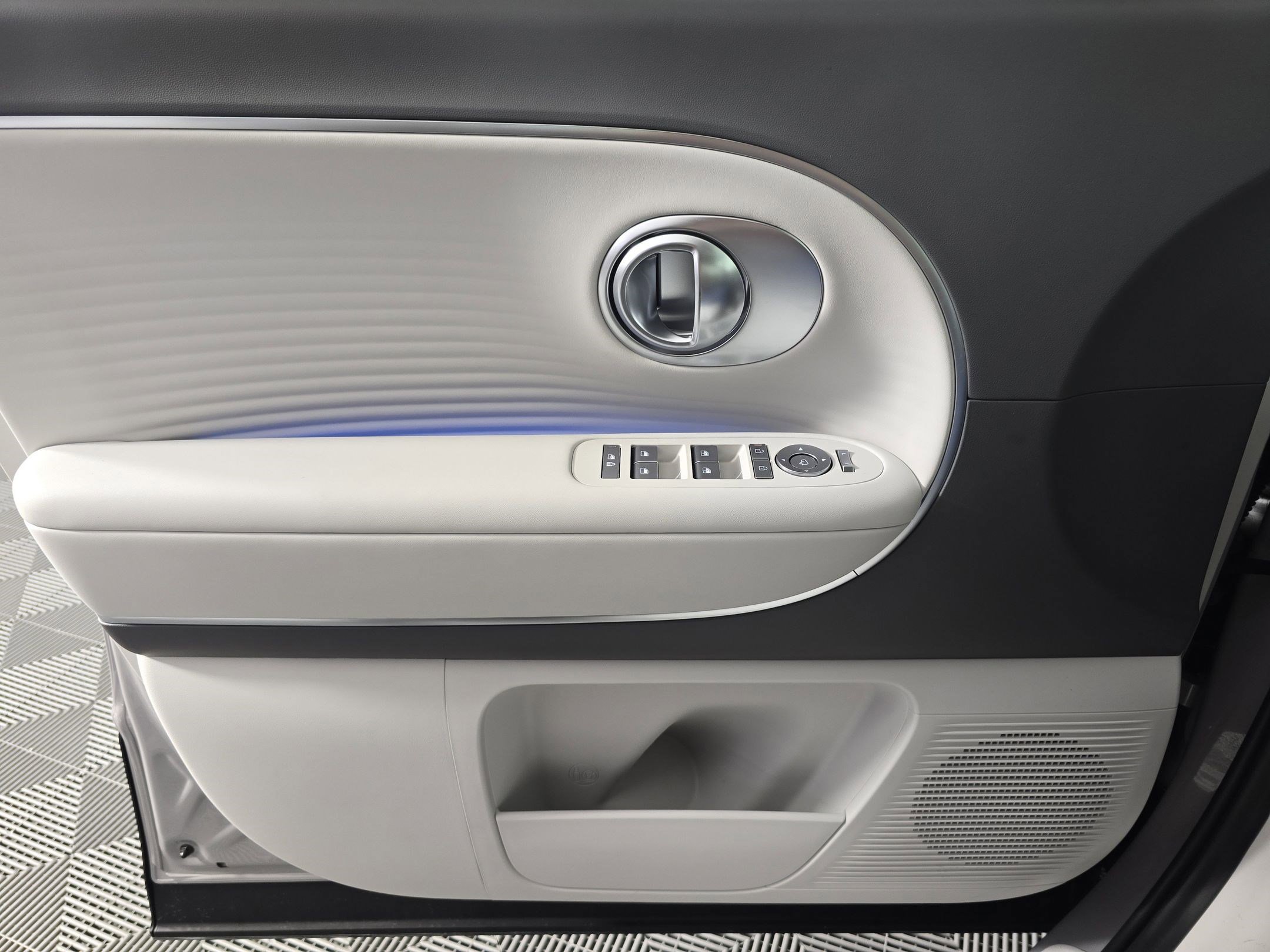 New 2026 Hyundai Ioniq 9 SEL image 18