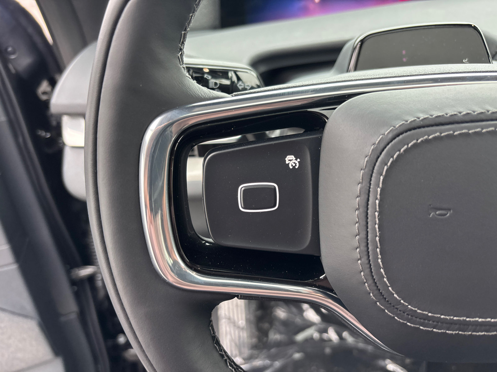 New 2026 Lincoln Navigator Reserve w/ Jet Appearance Package AWD/4WD image 16