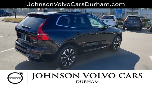 Used 2023 Volvo XC60 B5 Core w/ Climate Package image 8