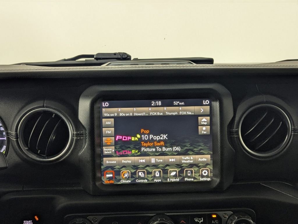 Used 2022 Jeep Wrangler Unlimited Sahara image 21