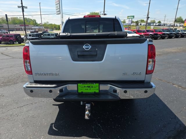 Used 2015 Nissan Frontier SL w/ Moonroof Package AWD/4WD image 6