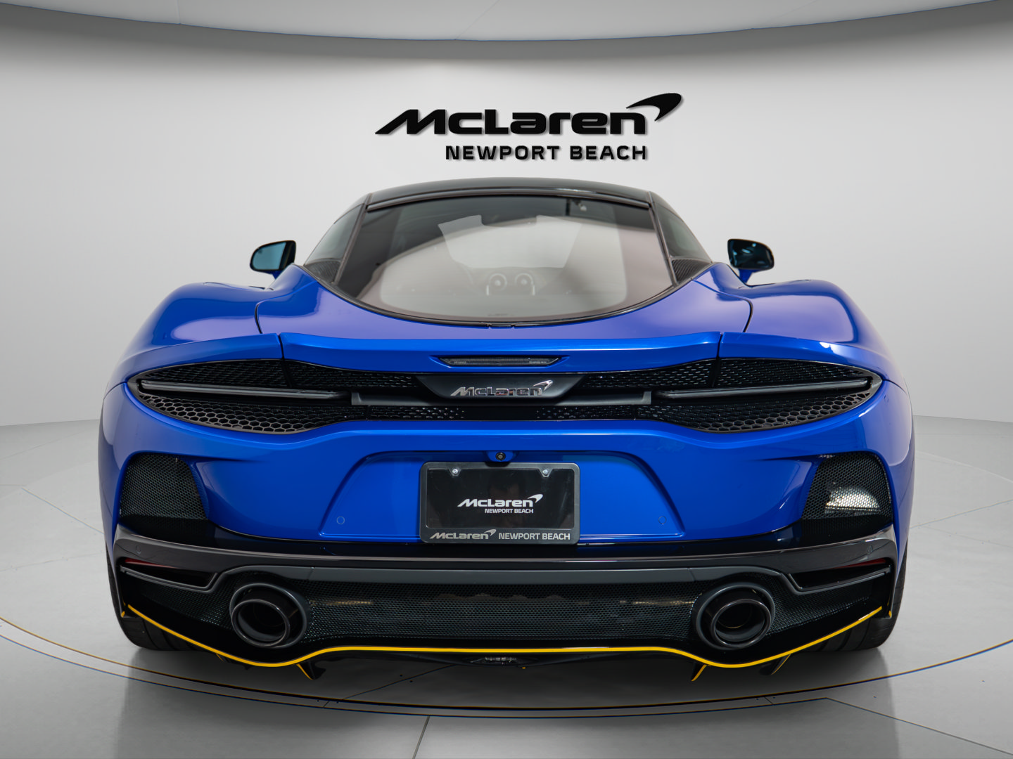 Used 2023 McLaren GT RWD image 5