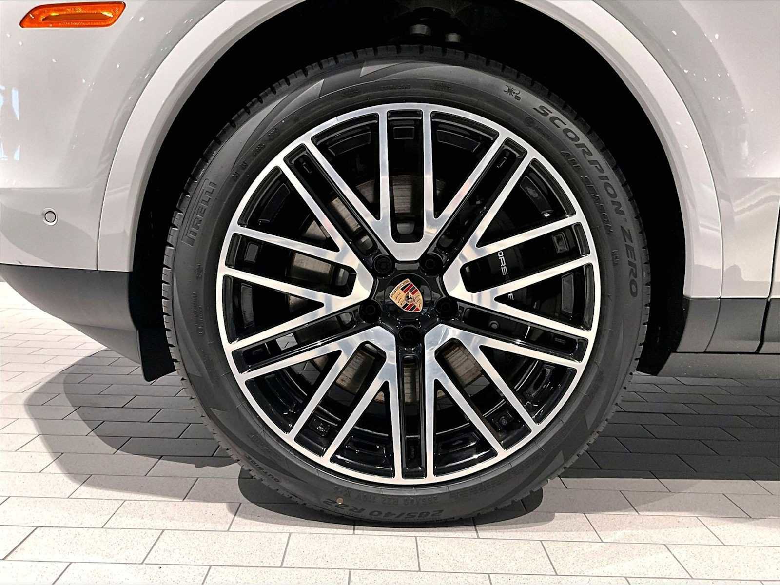 New 2026 Porsche Cayenne E-Hybrid image 11