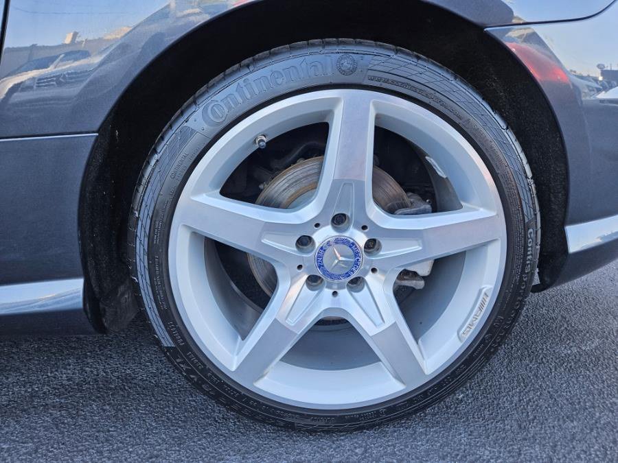 Used 2013 Mercedes-Benz SLK 250 image 28