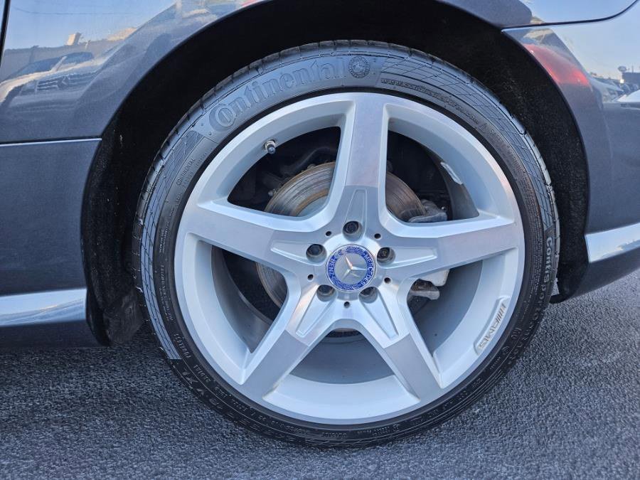 Used 2013 Mercedes-Benz SLK 250 image 28