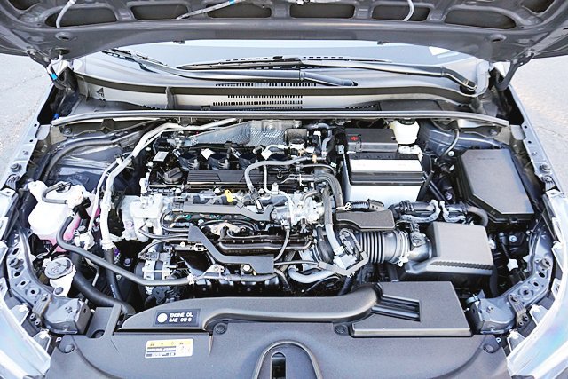 Used 2026 Toyota Corolla SE w/ SE Package FWD image 15