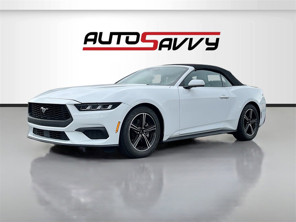 Used 2024 Ford Mustang Premium image 3