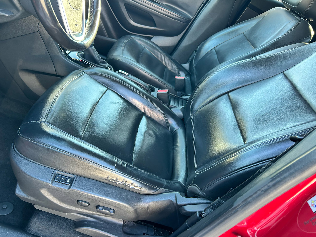 Used 2019 Buick Encore Essence image 7