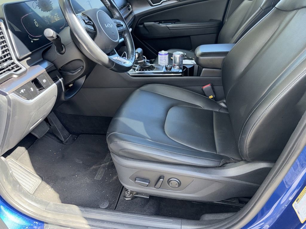 Used 2024 Kia Sportage EX image 4