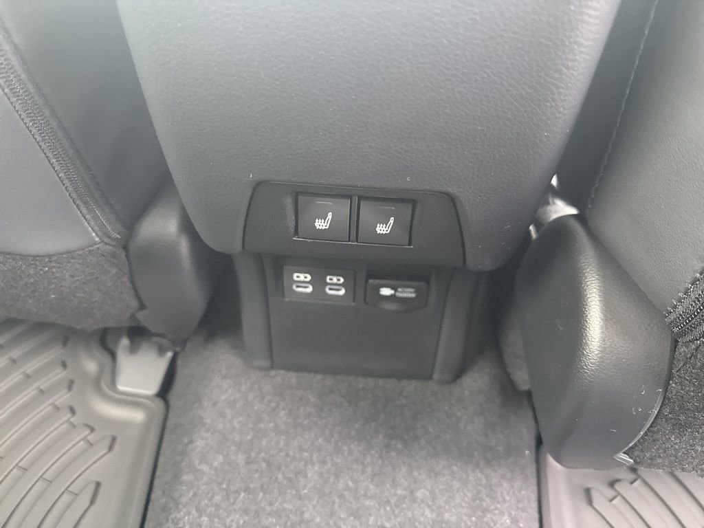 New 2026 Toyota Prius Plug-In Hybrid FWD image 12
