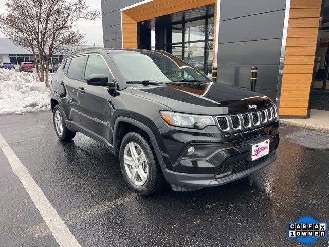 Used 2024 Jeep Compass Latitude image 1