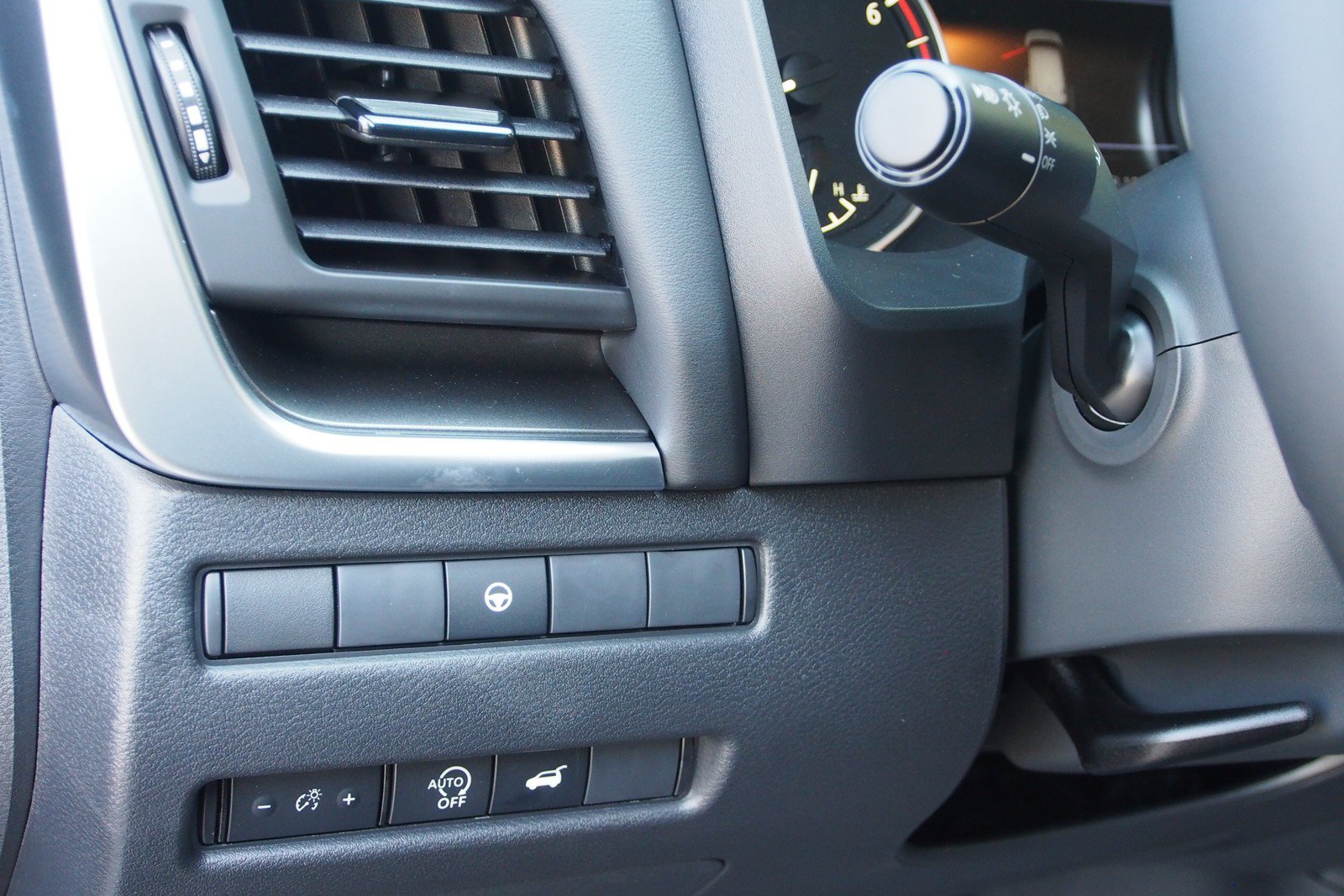 New 2026 Nissan Rogue Dark Armor FWD image 20
