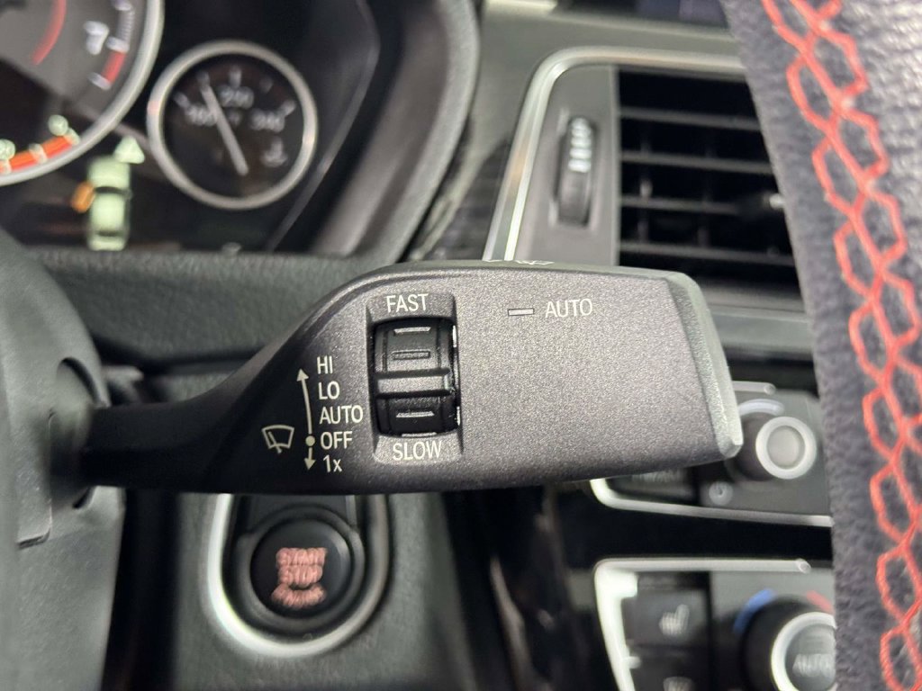 Used 2018 BMW 330i xDrive Sedan AWD/4WD image 24