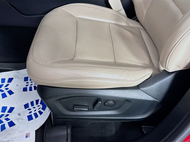 Used 2021 Ford Explorer XLT w/ Equipment Group 202A image 19