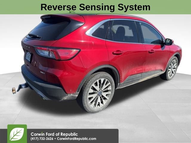 Used 2020 Ford Escape Titanium image 8