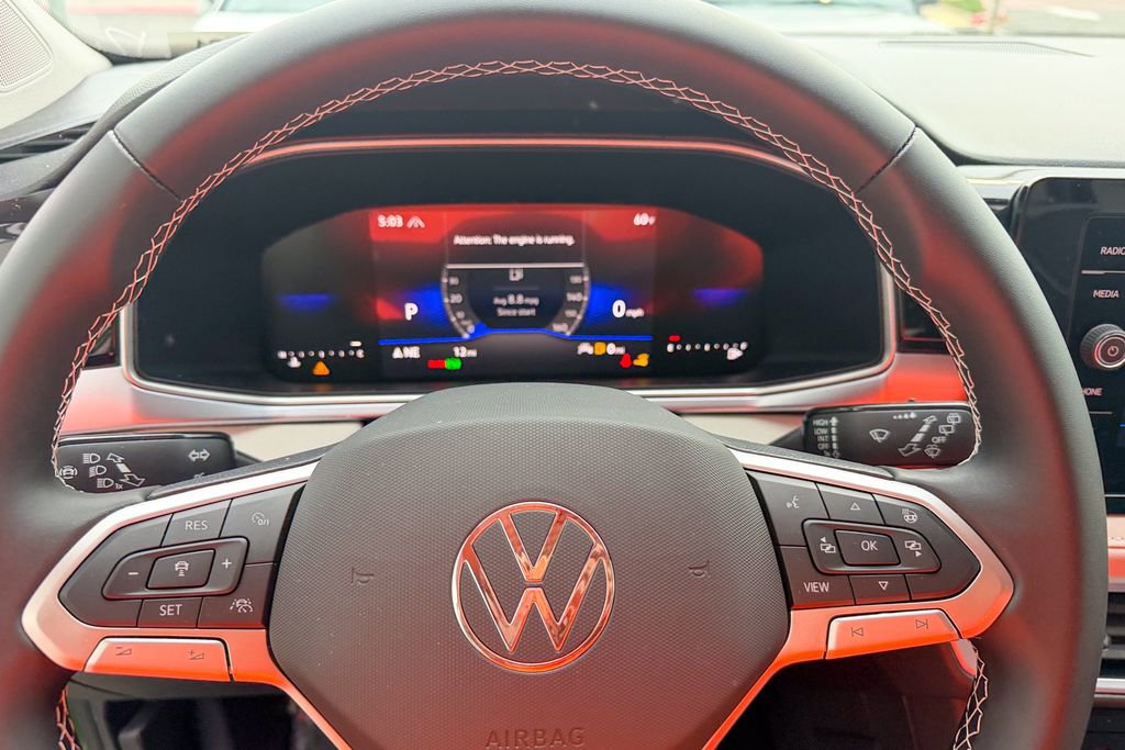 New 2026 Volkswagen Taos SE image 14