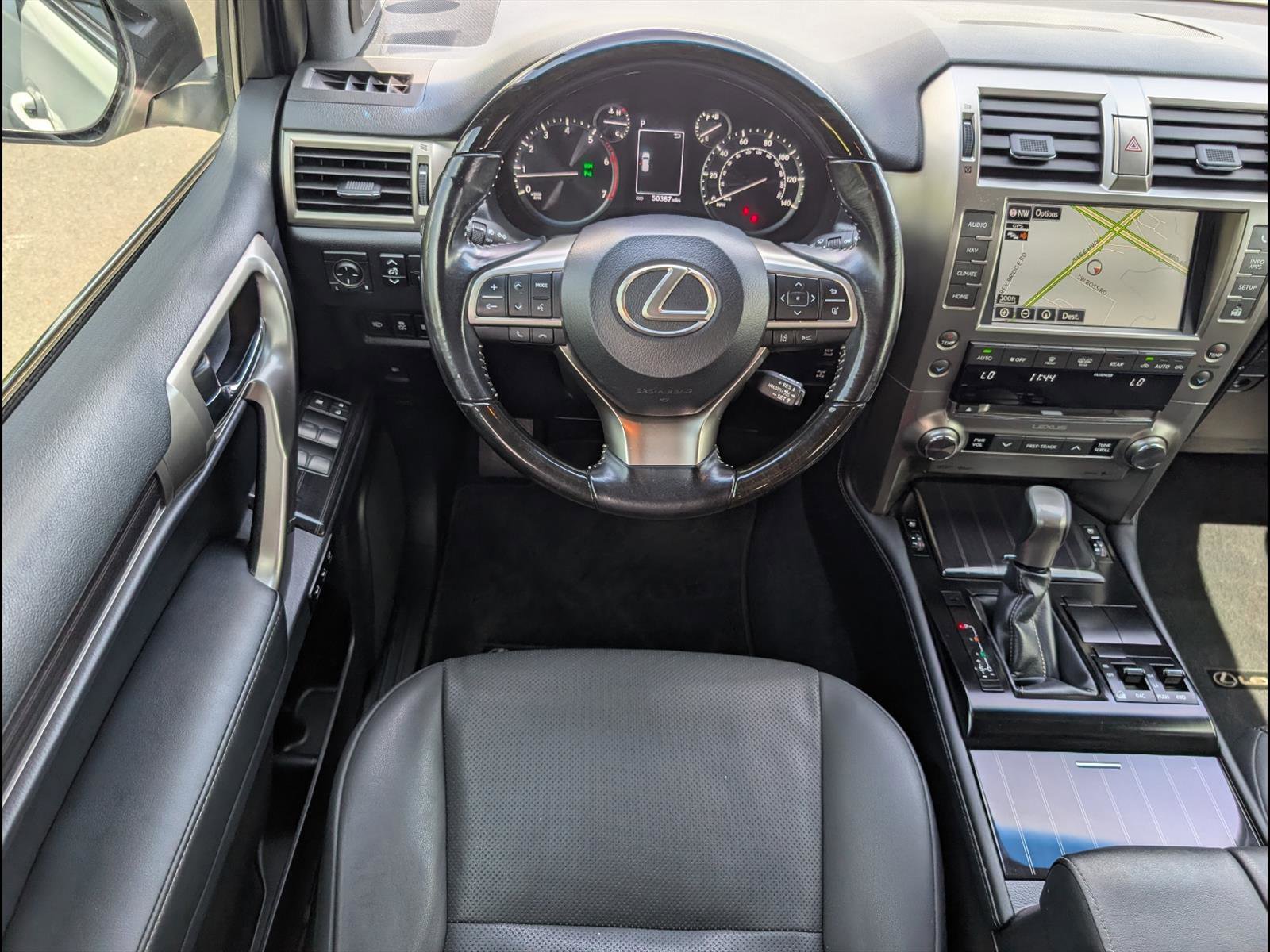 Used 2020 Lexus GX 460 Premium w/ Premium Package AWD/4WD image 8