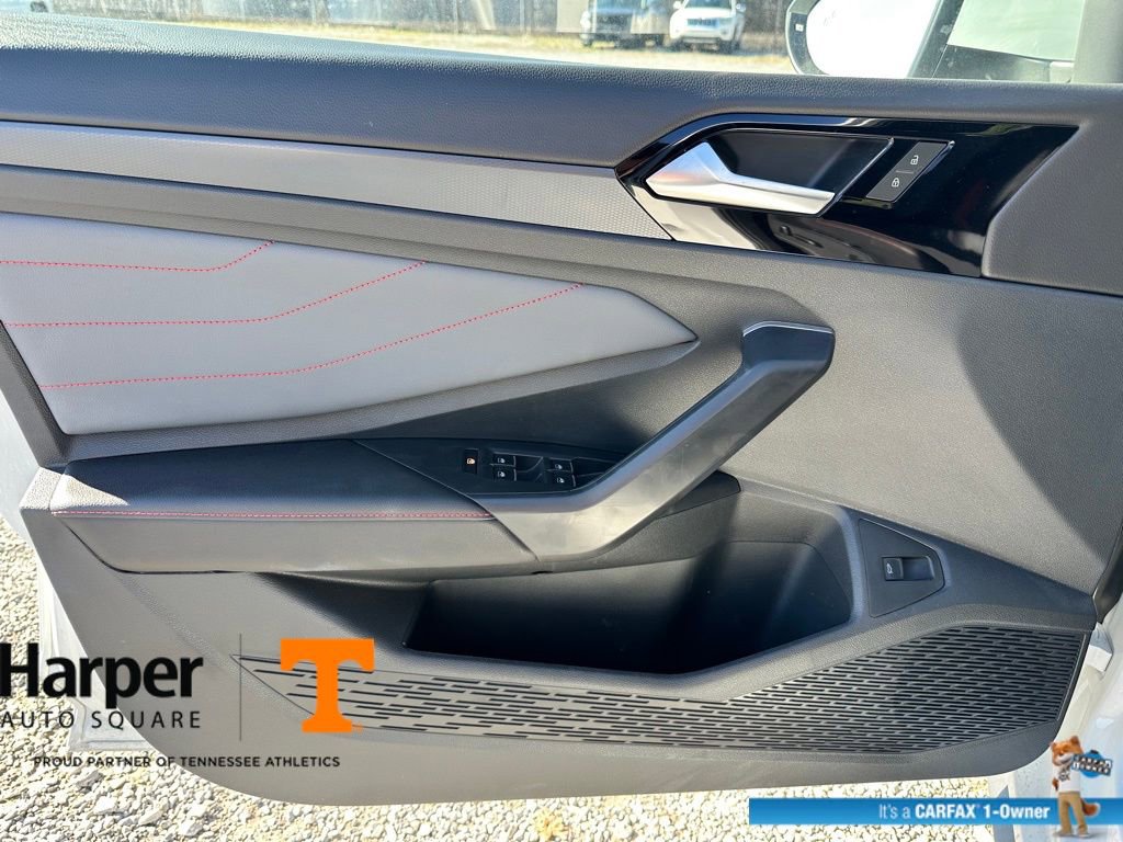 Used 2025 Volkswagen Jetta GLI Autobahn image 18