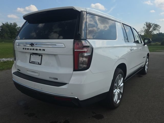Used 2024 Chevrolet Suburban High Country AWD/4WD image 7