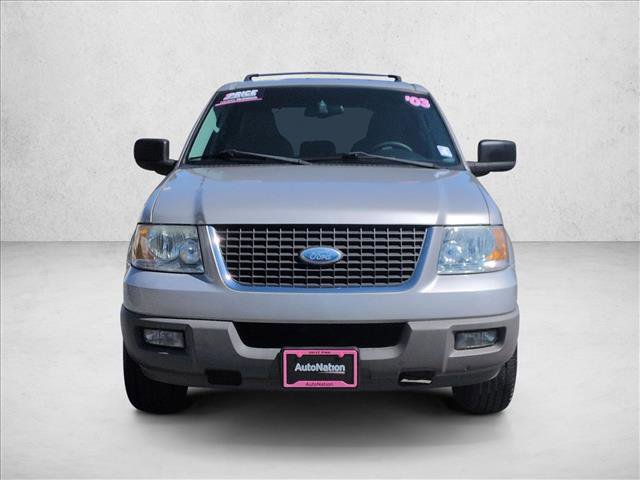 Used 2003 Ford Expedition XLT image 2