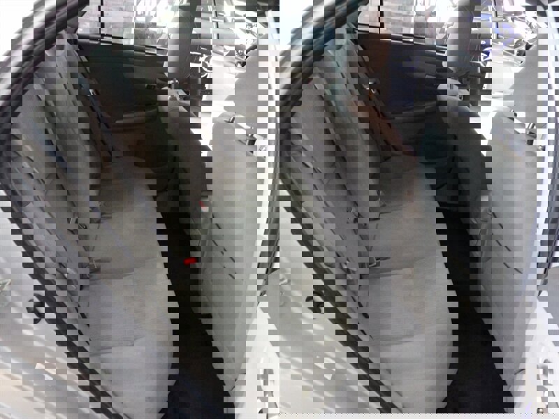 Used 2010 Toyota Corolla image 19