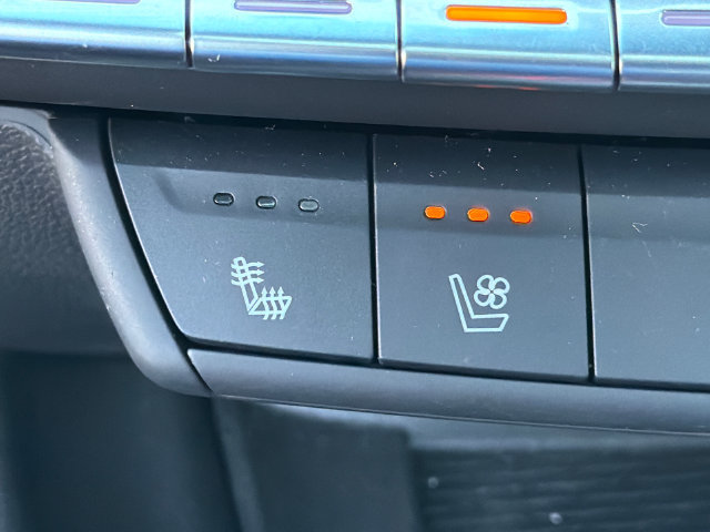 Certified 2025 Cadillac CT4 Sport RWD image 30