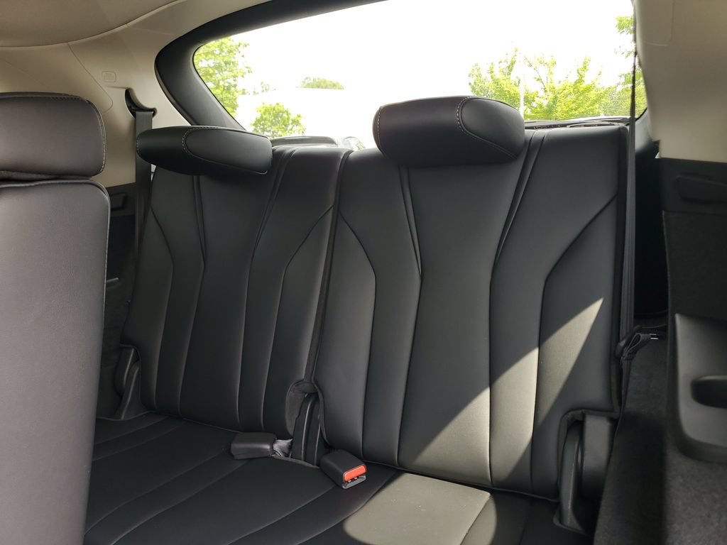 Certified 2024 Acura MDX w/ Technology Package FWD image 14