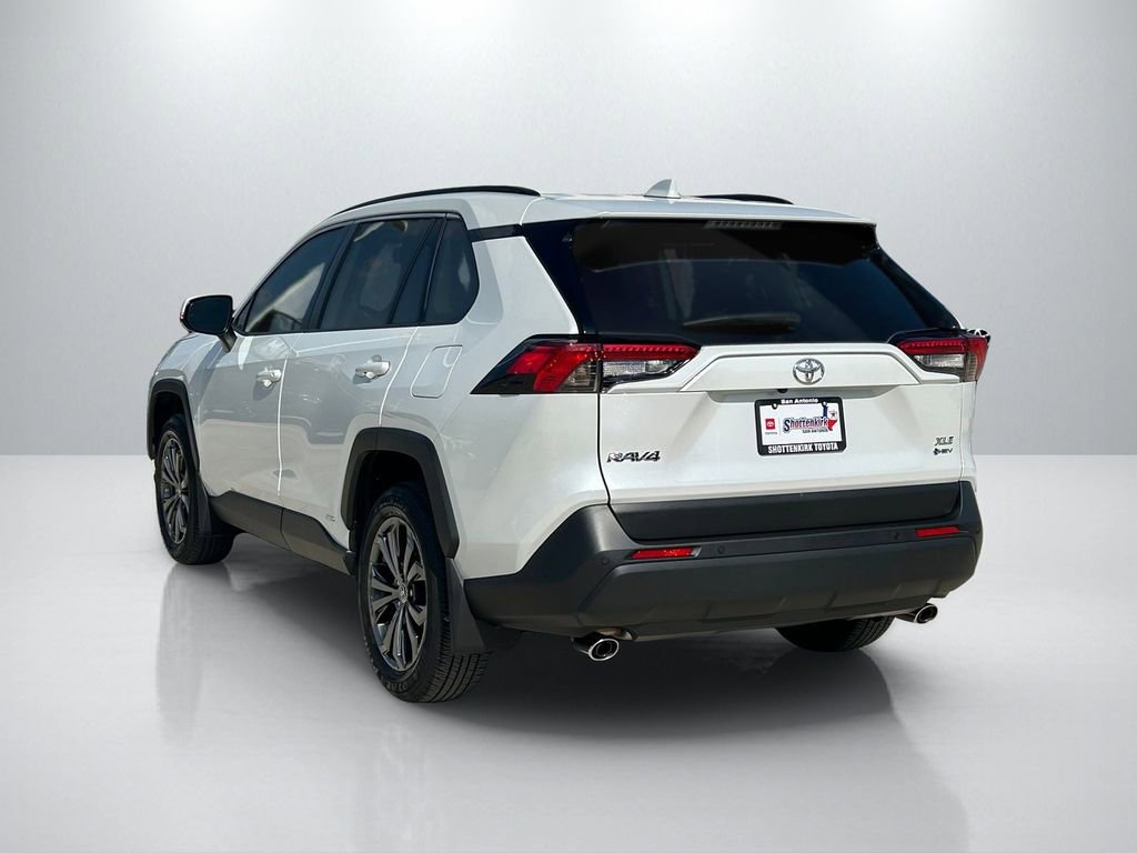 Used 2025 Toyota RAV4 XLE Premium w/ Weather Package AWD/4WD image 7