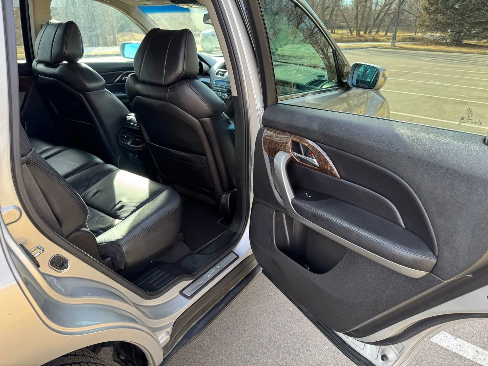 Used 2011 Acura MDX w/ Technology & Entertainment image 14