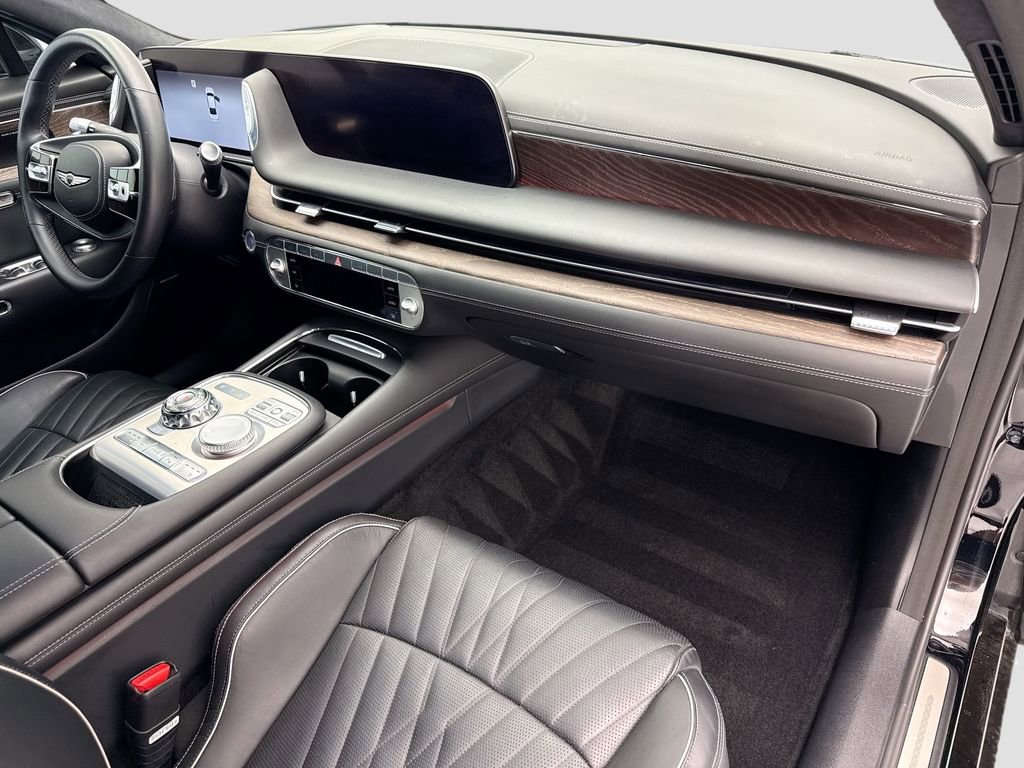 Used 2023 Genesis G90 3.5T AWD/4WD image 16