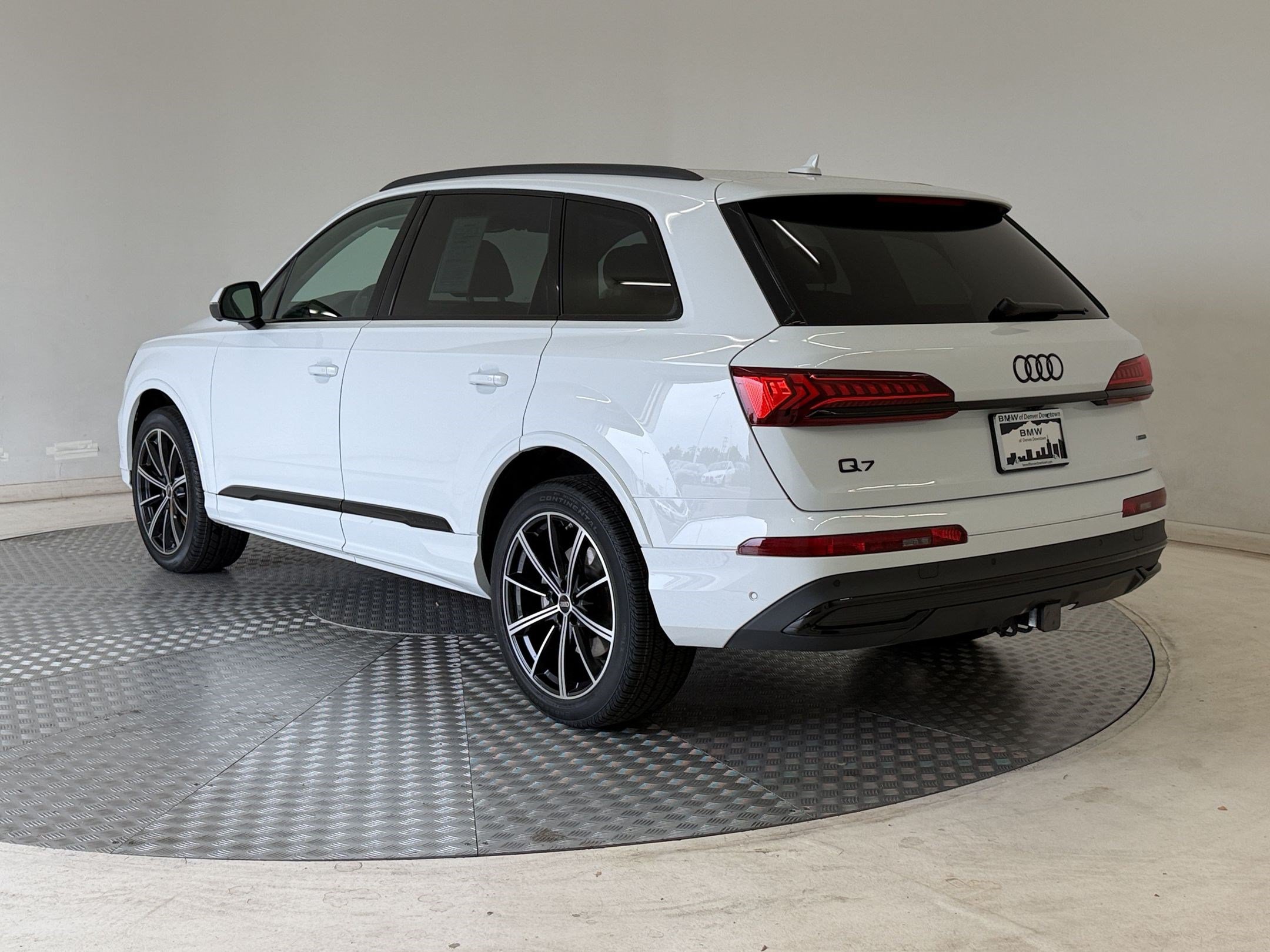 Used 2023 Audi Q7 3.0T Premium Plus AWD/4WD image 3