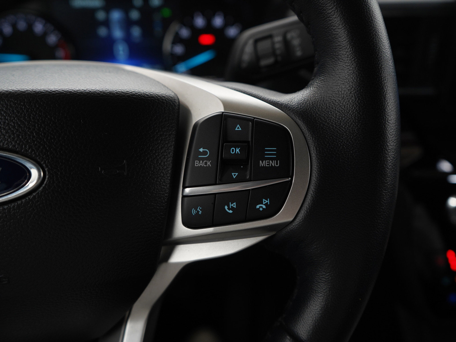 Used 2023 Ford Explorer Limited image 23