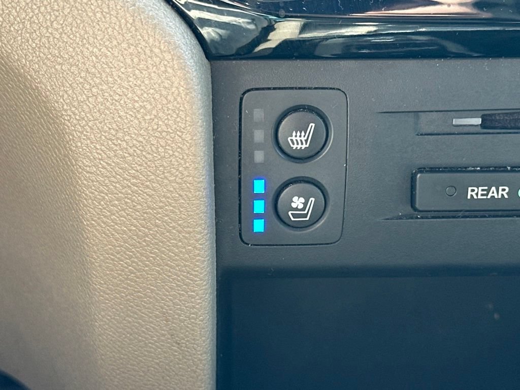Used 2017 Honda Pilot Elite image 7