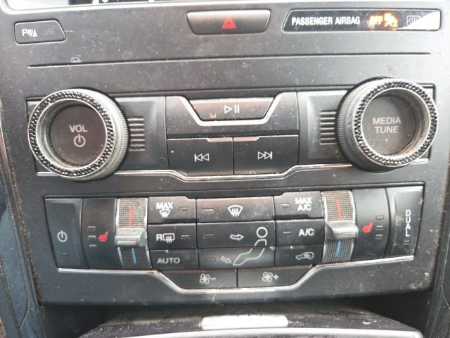 Used 2019 Ford Explorer XLT w/ Equipment Group 202A image 28