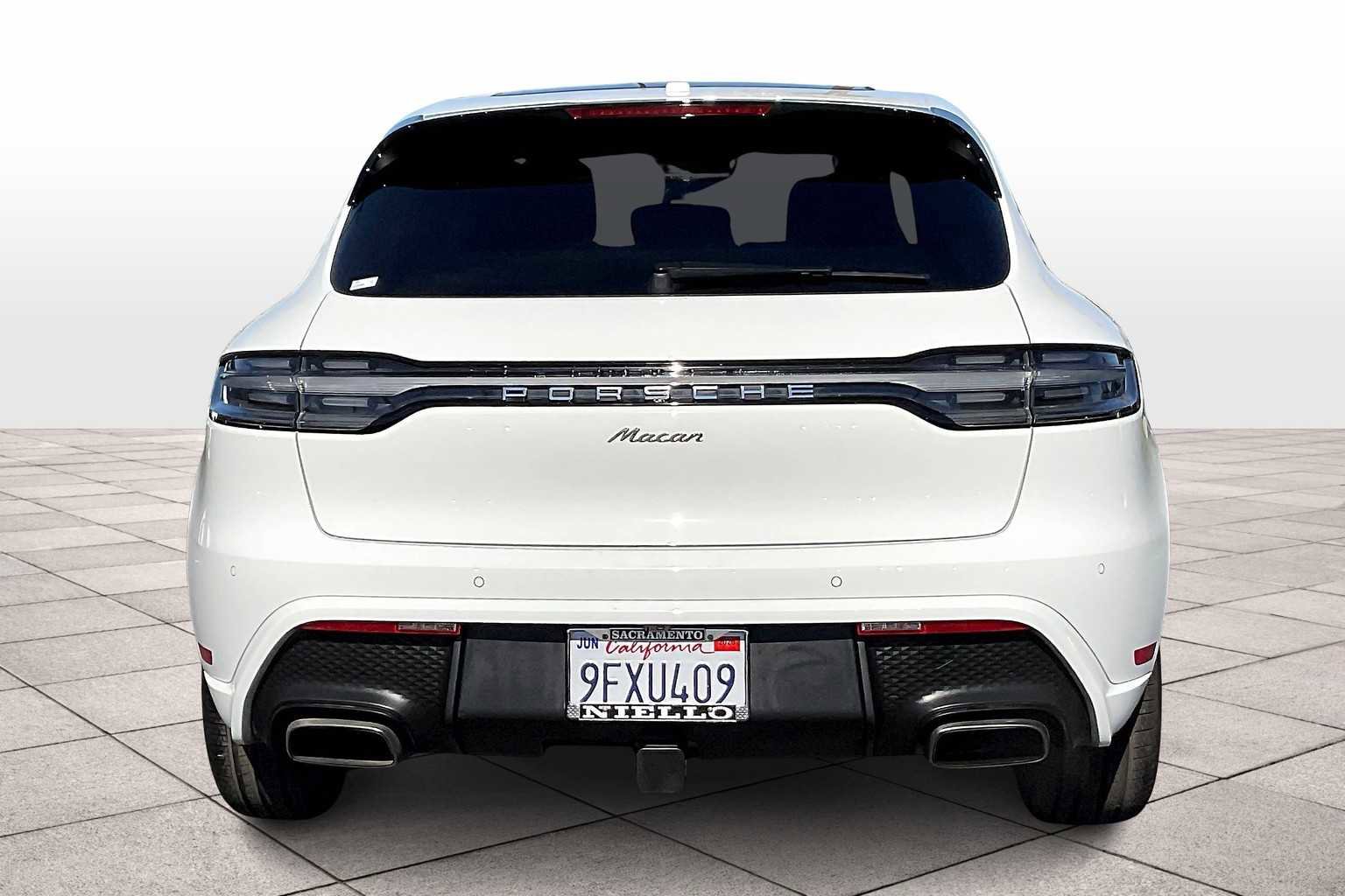 Used 2023 Porsche Macan image 7