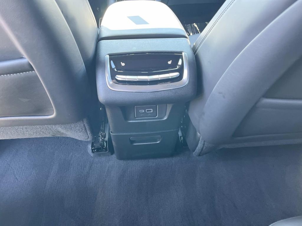 Certified 2025 Cadillac XT6 Sport w/ Platinum Package image 17