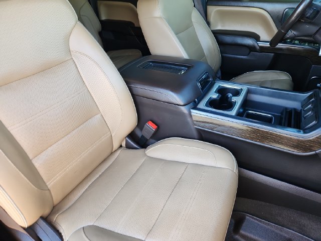 Used 2018 GMC Sierra 2500 Denali w/ Duramax Plus Package AWD/4WD image 21