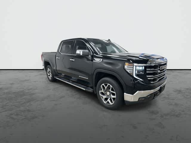 Used 2023 GMC Sierra 1500 SLT AWD/4WD image 5