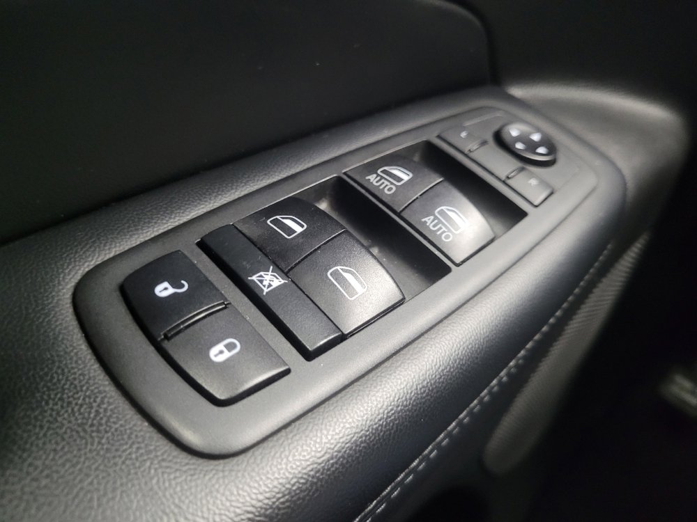 Used 2020 Jeep Grand Cherokee Laredo w/ Quick Order Package 2BN North image 27