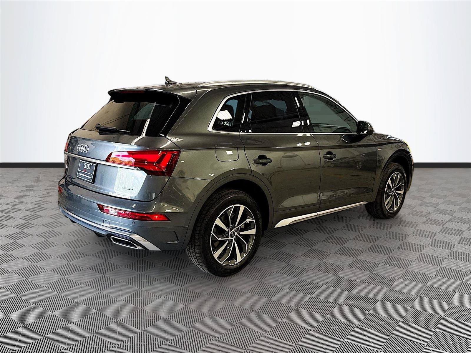 Certified 2023 Audi Q5 2.0T Premium Plus w/ Premium Plus Package AWD/4WD image 7