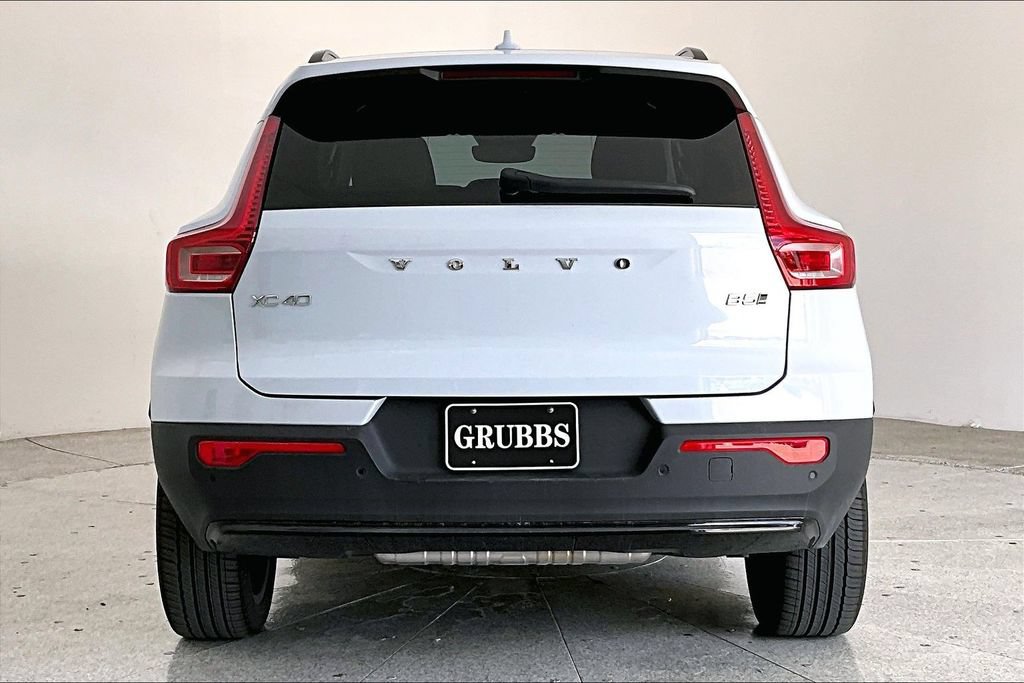 Used 2026 Volvo XC40 B5 Plus AWD/4WD image 5