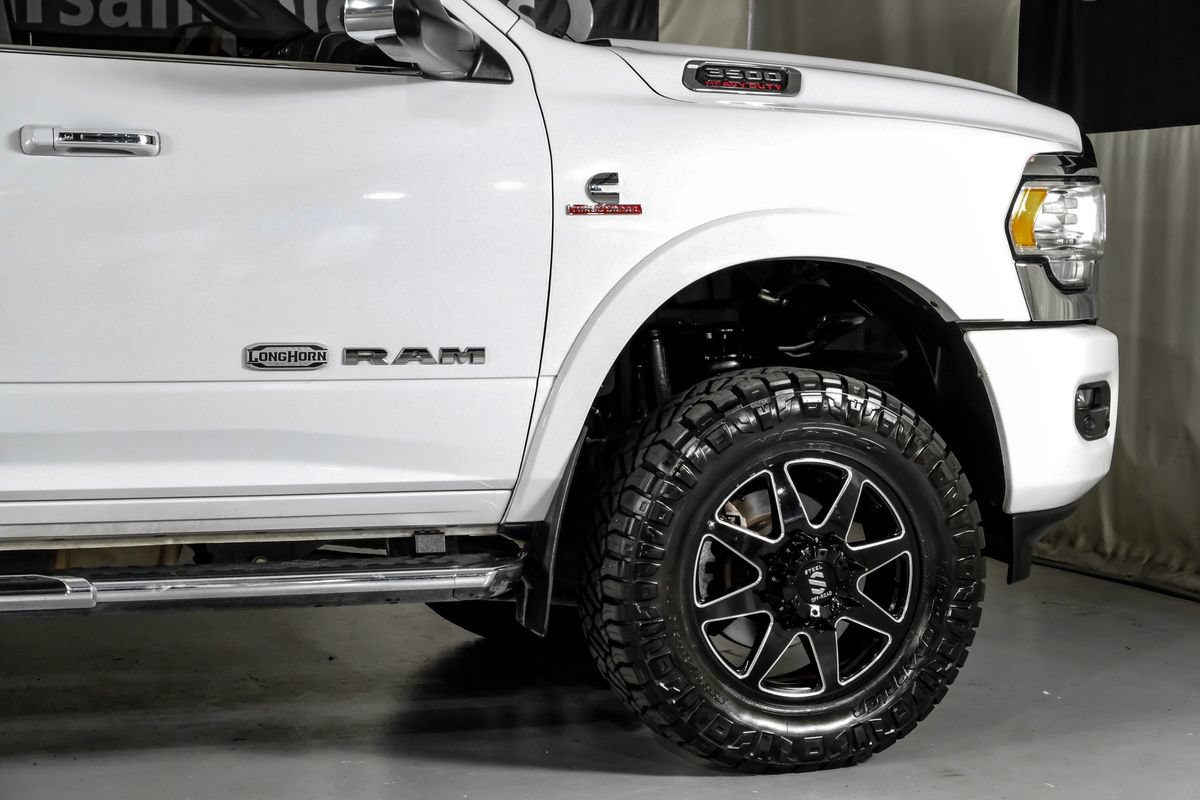 Used 2022 RAM 3500 Limited w/ Body Color Bumper Group AWD/4WD image 7