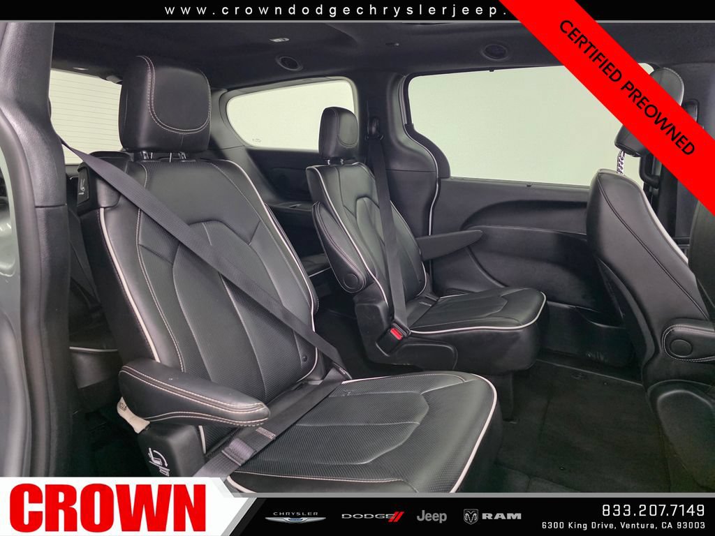 Used 2026 Chrysler Pacifica Limited w/ S Appearance Package FWD image 12