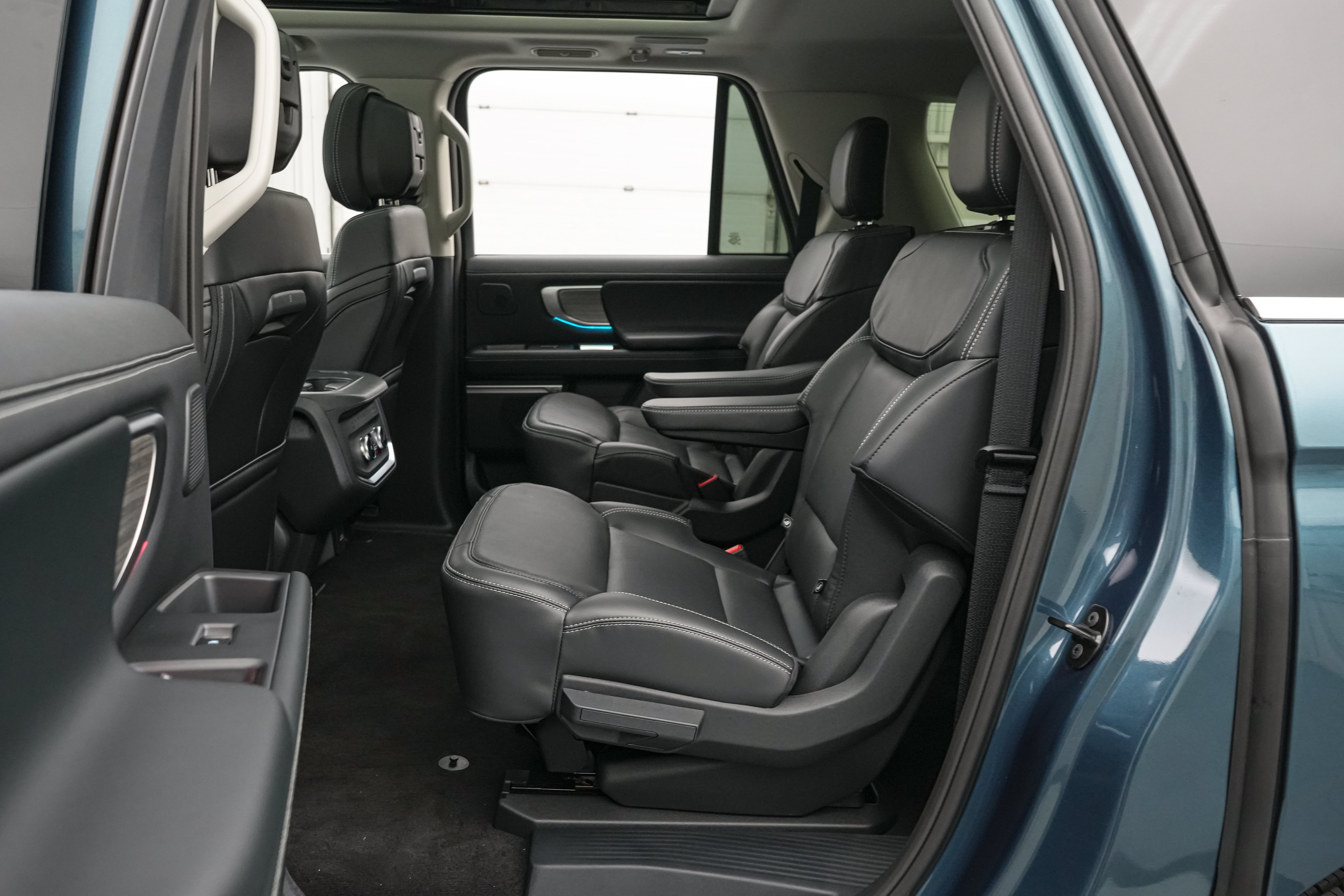 New 2027 Ford Expedition Max Platinum w/ Driver's Package AWD/4WD image 23